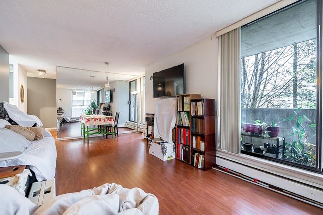 205 - 3755 Bartlett Court, Condo with 1 bedrooms, 1 bathrooms and 1 parking in Burnaby BC | Image 13