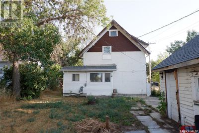 113 2 Nd Ave W, House other with 2 bedrooms, 2 bathrooms and null parking in Mossbank SK | Image 2