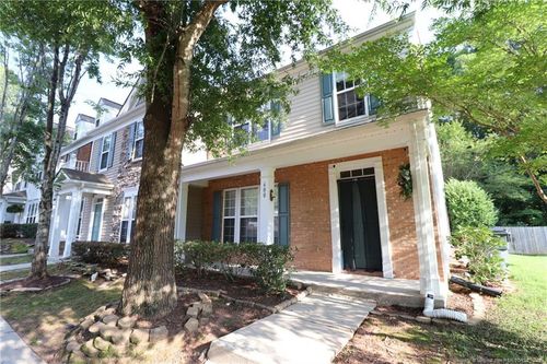 600 Walnut Woods Dr, Morrisville, NC, 27560-6775 | Card Image