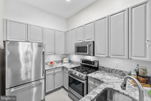 apt-115-4951 Brenman Park Dr, ALEXANDRIA, VA, 22304-7797 | Card Image