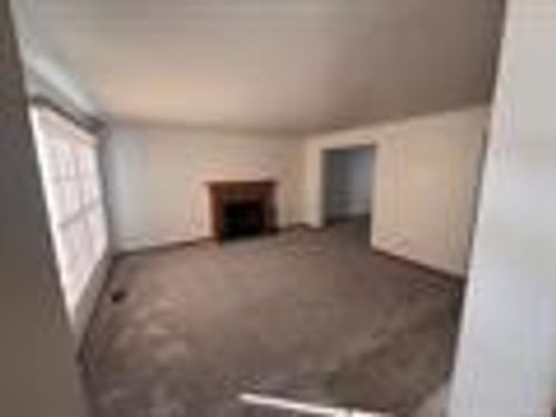 1401 Hazelwood Dr, Belvidere, IL, 61008-7074 | Card Image