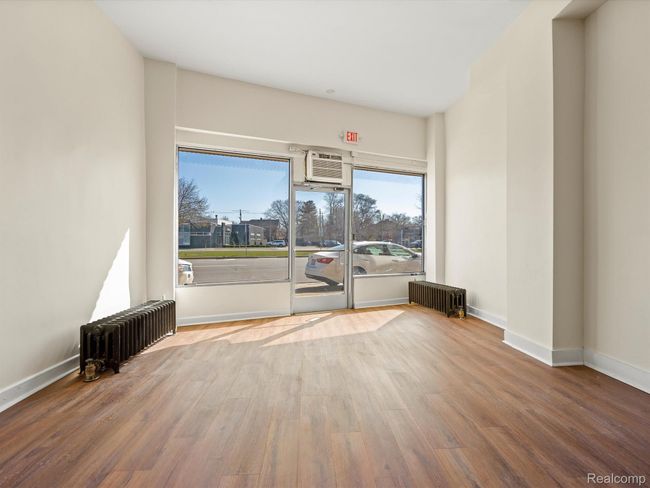 23525 Woodward Ave, Home with 0 bedrooms, 4 bathrooms and 5 parking in Ferndale MI | Image 21