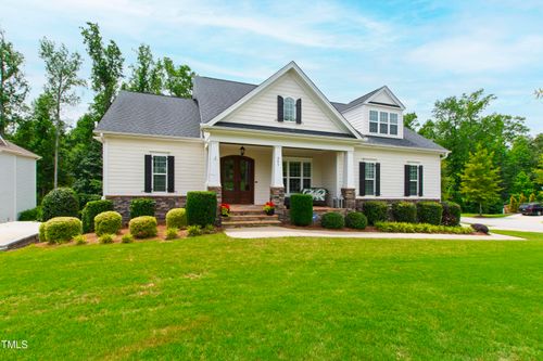 209 Sunset Bluffs Dr, Fuquay Varina, NC, 27526-7624 | Card Image