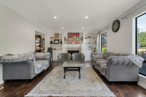 11196 Monroe Dr, Delta, BC, V4C7T4 | Card Image