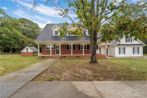 110 Hatcher Rd, Townville, SC, 29689-4404 | Card Image