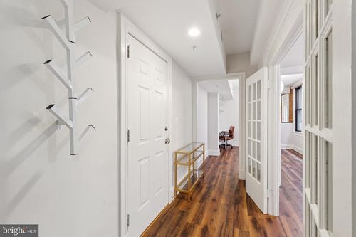 apt-5-1858 California St Nw, WASHINGTON, DC, 20009-1850 | Card Image