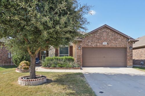 1925 Capulin Rd, Fort Worth, TX, 76131-1296 | Card Image