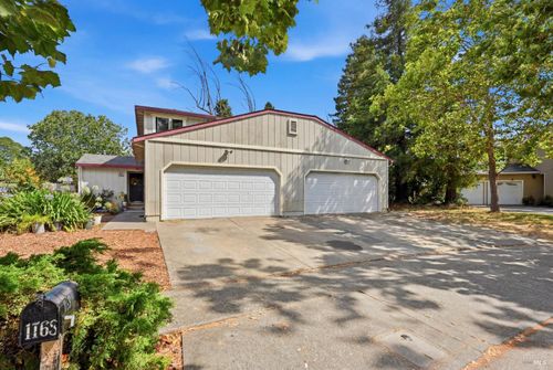 1168 Poggie Court, Santa Rosa, CA, 95401 | Card Image