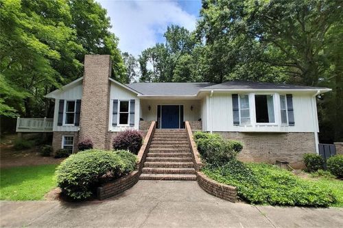 820 Oakhaven Dr, Roswell, GA, 30075-1230 | Card Image