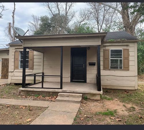 1902 Traffic St, Bossier City, LA, 71111-4162 | Card Image