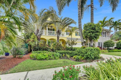 101 Ne 21st St, Wilton Manors, FL, 33305-1045 | Card Image