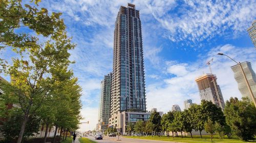 3010-3975 Grand Park Dr, Mississauga, ON, L5B0K4 | Card Image