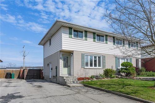 97 Moffat Dr, Cambridge, ON, N1R6C1 | Card Image