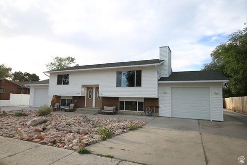 a-b-591 E Acoma Rd, Midvale, UT, 84047-1321 | Card Image