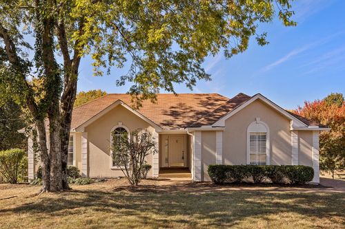 6015 Bradford Hills Dr, Nashville, TN, 37211-6829 | Card Image