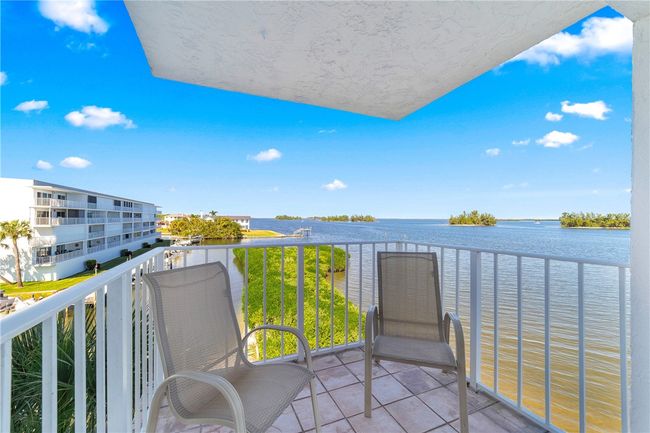 5934 - 5934 River Run Dr, House attached with 2 bedrooms, 2 bathrooms and null parking in Sebastian FL | Image 7