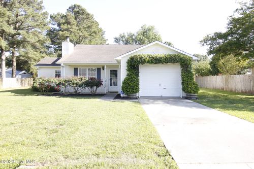103 Quarterhorse Ln, Jacksonville, NC, 28546-9765 | Card Image