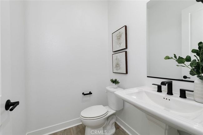 484 Chorus, Condo with 3 bedrooms, 3 bathrooms and 2 parking in Irvine CA | Image 6
