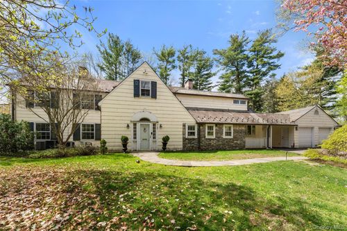2 Richbell Rd, Scarsdale, NY, 10583-4422 | Card Image