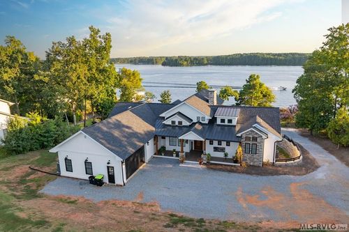 161 Paradise Dr, Henrico, NC, 27842-9524 | Card Image