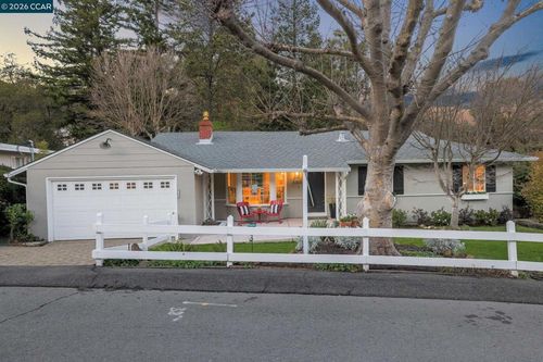 3326 3326 Walnut Lane, Lafayette, CA, 94549 | Card Image
