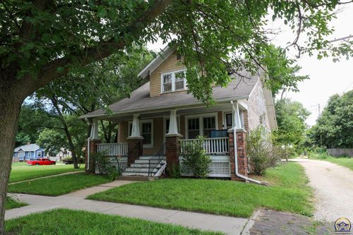 312 E 8th Ave, Emporia, KS, 66801-3006 | Card Image
