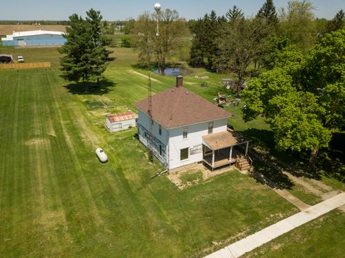 402 W Center St, Waldron, MI, 49288-9736 | Card Image