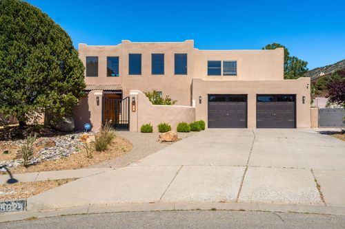 5024 Calle De Tierra Ne, Albuquerque, NM, 87111-2929 | Card Image