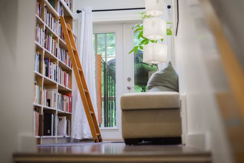 {{alt}} | Card Image