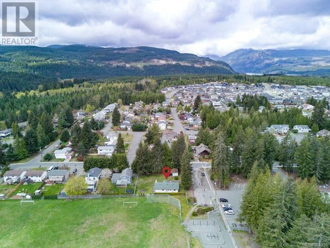 3330 Egremont Rd, House other with 3 bedrooms, 1 bathrooms and 2 parking in Cumberland BC | Image 35