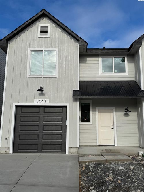 3541 W 6th Place, Kennewick, WA, 99336 | Card Image