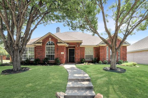 1315 Ballantrae Dr, Allen, TX, 75013-7061 | Card Image