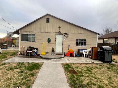310 Davie St, Grandview, WA, 98930 | Card Image