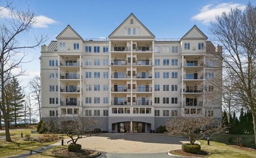 apt-204-12 Mountain Laurels Dr, Nashua, NH, 03062-2229 | Card Image