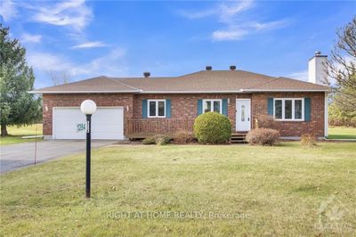 1284 Ben Royal Ave, House other with 3 bedrooms, 2 bathrooms and 8 parking in Greely ON | Image 3