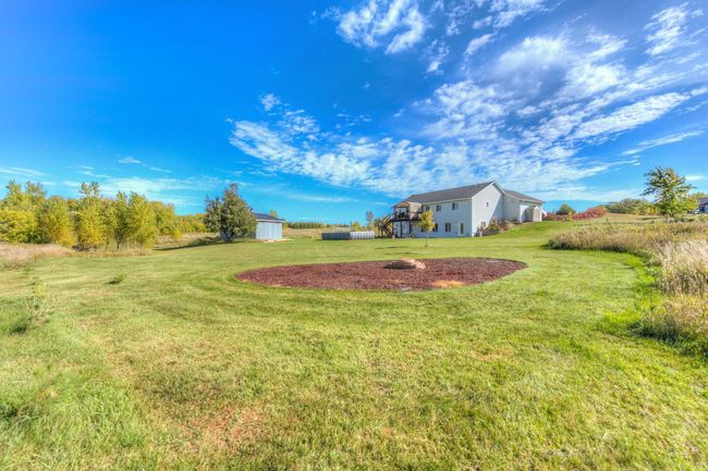 30-web-or-mls-30 Back Yard.jpg | Image 30