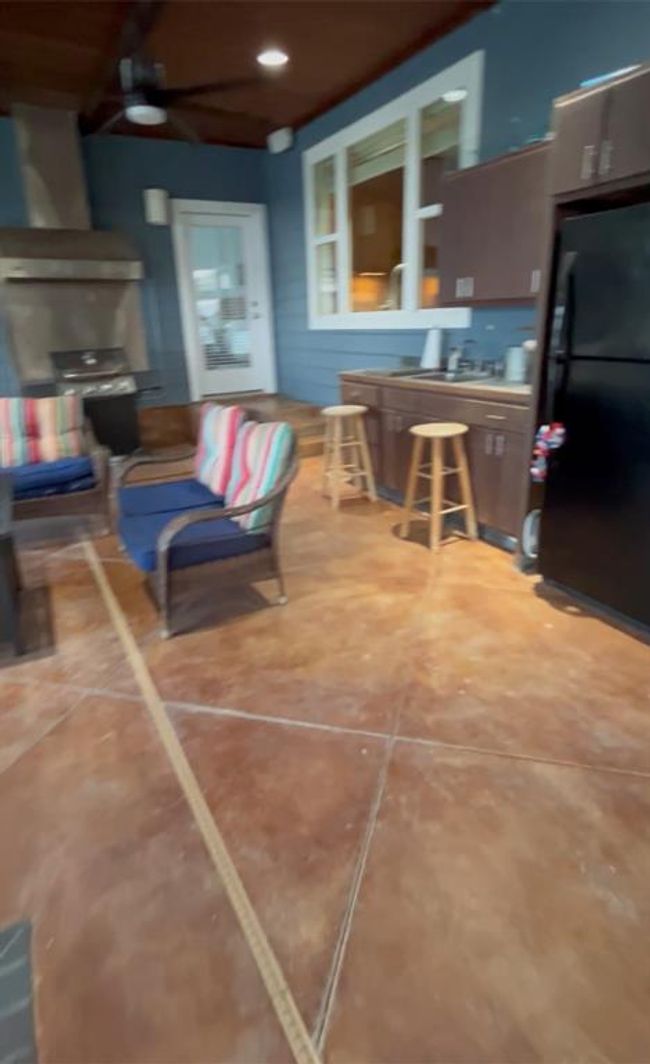 Outdoor Kitchen | Image 7
