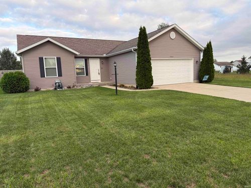 52604 Blue Winged Trail, South Bend, IN, 46628-7715 | Card Image