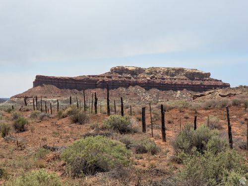 4 E Pratt St, Fredonia, AZ, 86022-0258 | Card Image