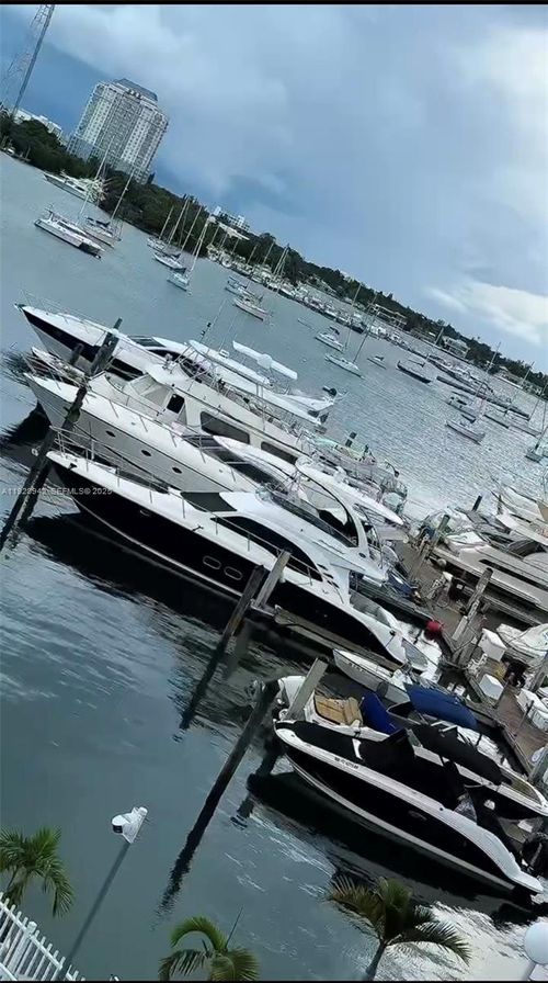 apt-315-7904 West Dr, North Bay Village, FL, 33141-5514 | Card Image