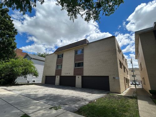 3a-1363 Perry St, Des Plaines, IL, 60016-7123 | Card Image
