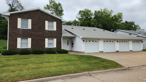 7c-814 13th Ave N, Clinton, IA, 52732-5149 | Card Image