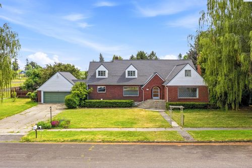 303 W Steptoe Ave, Oakesdale, WA, 99158-9646 | Card Image