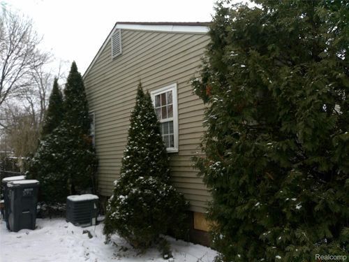 3710 Kellar Avenue, Flint, MI, 48504 | Card Image