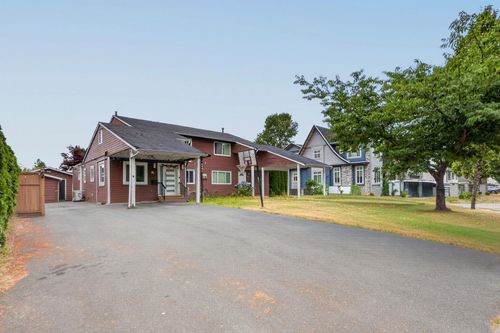 9441 132a St, Surrey, BC, V3V6W3 | Card Image