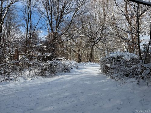 165 Fairfield Dr, Brewster, NY, 10509-5829 | Card Image