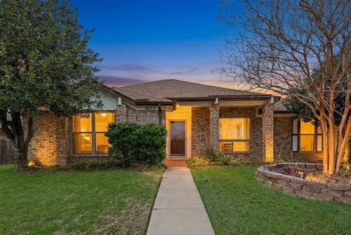 1635 Cemetery Hill Rd, Carrollton, TX, 75007-5089 | Card Image