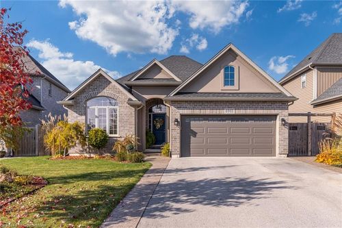 4003 Lower Coach Rd, Stevensville, ON, L0S1S0 | Card Image