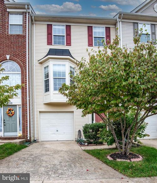 14201 Hunters Run Way, GAINESVILLE, VA, 20155-4409 | Card Image