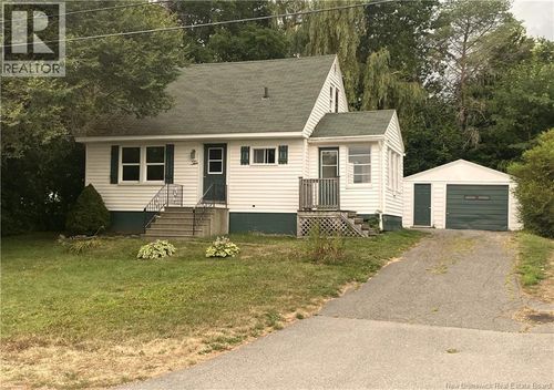 10 Thompson Ave, Saint Stephen, NB, E3L2M1 | Card Image